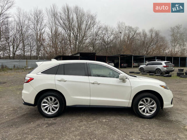 Белый Акура РДХ, объемом двигателя 3.5 л и пробегом 72 тыс. км за 18000 $, фото 4 на Automoto.ua