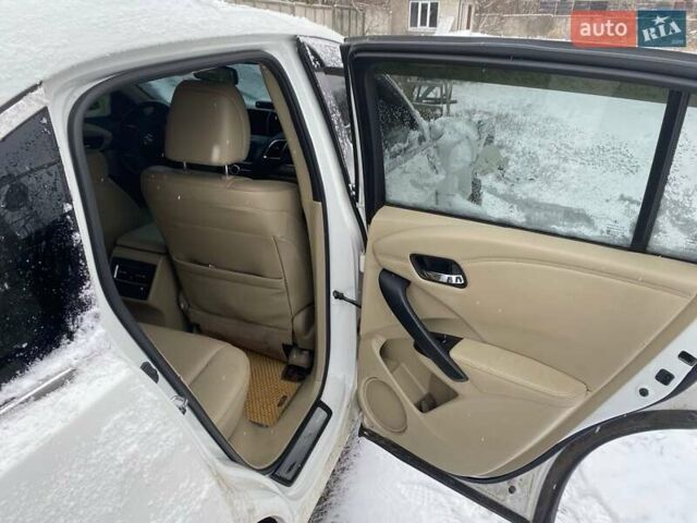 Белый Акура РДХ, объемом двигателя 3.5 л и пробегом 70 тыс. км за 14900 $, фото 9 на Automoto.ua