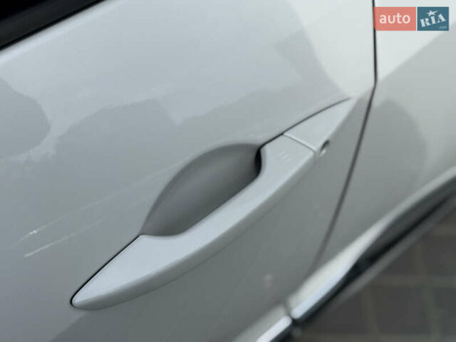 Белый Акура РДХ, объемом двигателя 2 л и пробегом 25 тыс. км за 28900 $, фото 13 на Automoto.ua