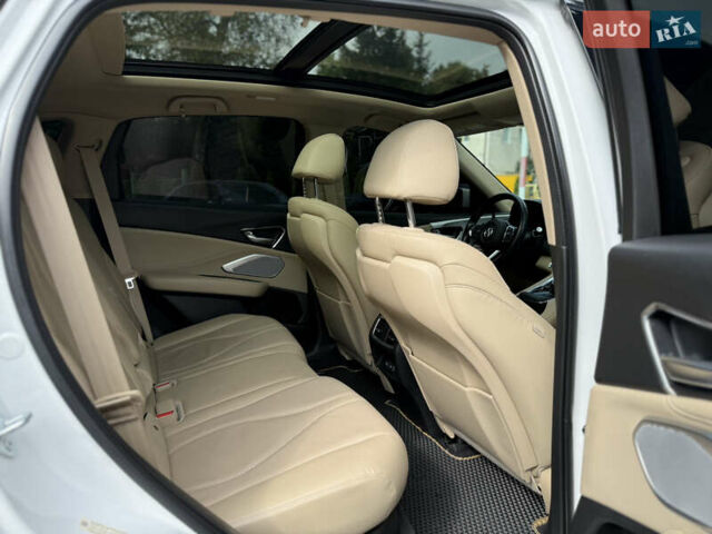 Белый Акура РДХ, объемом двигателя 2 л и пробегом 25 тыс. км за 28900 $, фото 48 на Automoto.ua