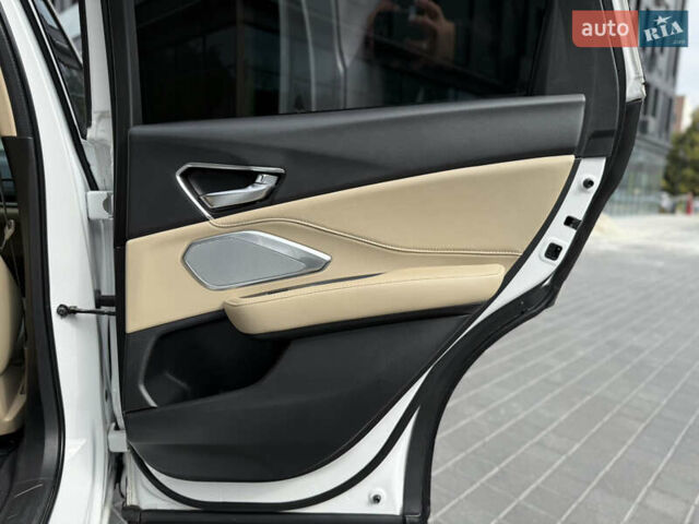 Белый Акура РДХ, объемом двигателя 2 л и пробегом 25 тыс. км за 28900 $, фото 47 на Automoto.ua
