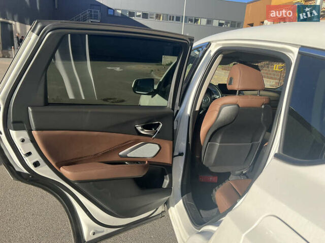 Белый Акура РДХ, объемом двигателя 2 л и пробегом 49 тыс. км за 36900 $, фото 17 на Automoto.ua