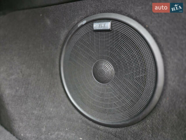 Черный Акура РДХ, объемом двигателя 3.5 л и пробегом 150 тыс. км за 15250 $, фото 6 на Automoto.ua