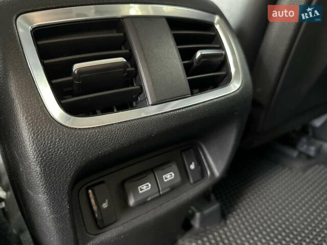 Акура РДХ 2018 у Києві на Automoto.ua Чорний Акура РДХ, об'ємом двигуна 2 л та пробігом 130 тис. км за 26500 $, фото 31 на Automoto.ua