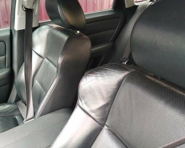 Сірий Акура РДХ, об'ємом двигуна 2.3 л та пробігом 264 тис. км за 9500 $, фото 6 на Automoto.ua