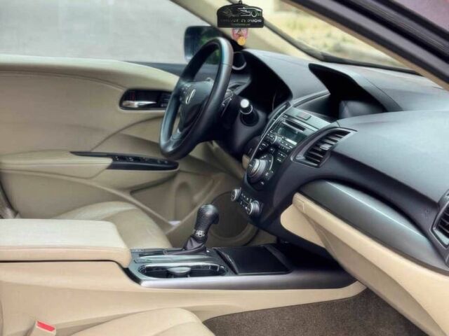 Сірий Акура РДХ, об'ємом двигуна 3.5 л та пробігом 70 тис. км за 8600 $, фото 8 на Automoto.ua