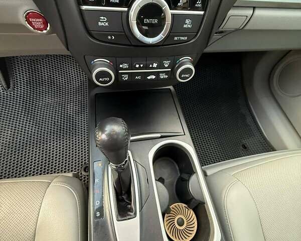 Серый Акура РДХ, объемом двигателя 3.47 л и пробегом 176 тыс. км за 18000 $, фото 14 на Automoto.ua