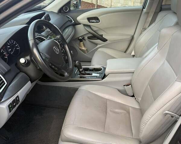 Серый Акура РДХ, объемом двигателя 3.47 л и пробегом 176 тыс. км за 18000 $, фото 5 на Automoto.ua