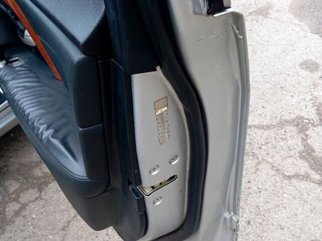 Сірий Акура РЛ, об'ємом двигуна 3.5 л та пробігом 260 тис. км за 6500 $, фото 6 на Automoto.ua
