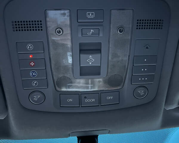 Сірий Акура РЛ, об'ємом двигуна 3.47 л та пробігом 193 тис. км за 7900 $, фото 13 на Automoto.ua