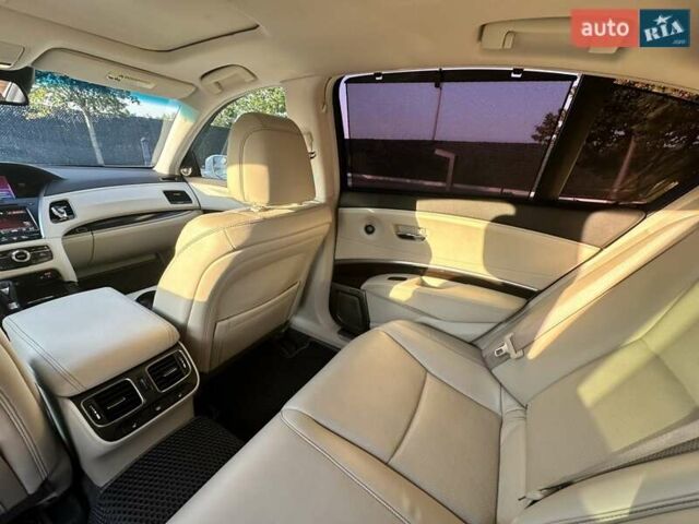 Белый Акура РЛХ, объемом двигателя 3.5 л и пробегом 128 тыс. км за 18200 $, фото 22 на Automoto.ua