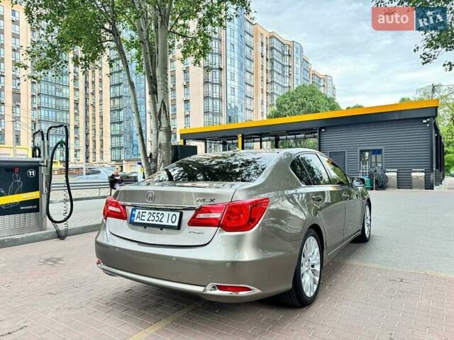 Бежевый Акура РЛХ, объемом двигателя 3.5 л и пробегом 112 тыс. км за 13500 $, фото 1 на Automoto.ua