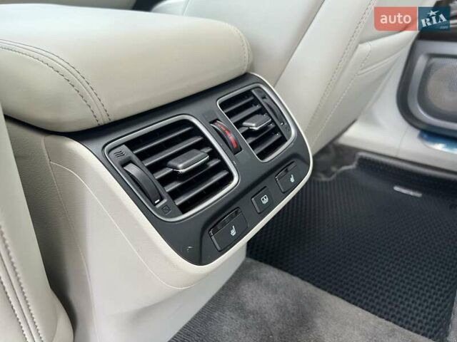 Бежевый Акура РЛХ, объемом двигателя 3.47 л и пробегом 66 тыс. км за 17500 $, фото 24 на Automoto.ua