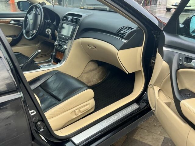 Чорний Акура TL, об'ємом двигуна 3.2 л та пробігом 286 тис. км за 7800 $, фото 7 на Automoto.ua
