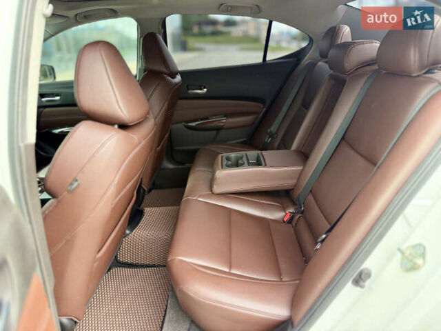 Білий Акура ТЛХ, об'ємом двигуна 3.47 л та пробігом 185 тис. км за 14700 $, фото 11 на Automoto.ua