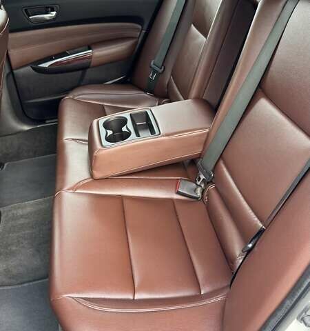 Белый Акура ТЛХ, объемом двигателя 2.36 л и пробегом 107 тыс. км за 13699 $, фото 31 на Automoto.ua