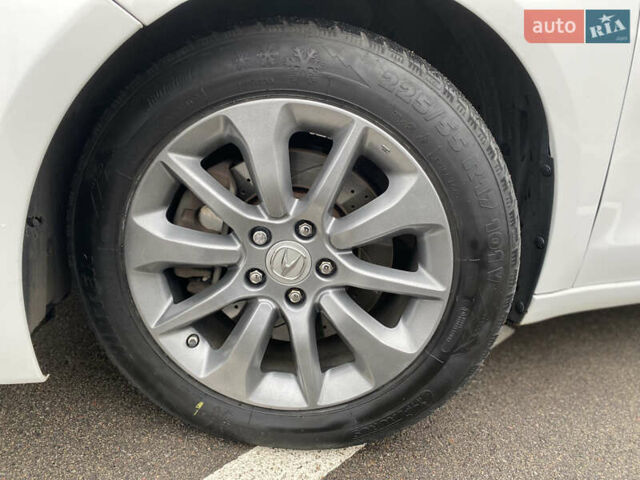 Белый Акура ТЛХ, объемом двигателя 2.36 л и пробегом 199 тыс. км за 14500 $, фото 18 на Automoto.ua