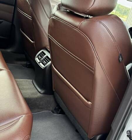 Белый Акура ТЛХ, объемом двигателя 2.36 л и пробегом 107 тыс. км за 13699 $, фото 35 на Automoto.ua