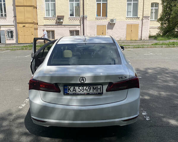Белый Акура ТЛХ, объемом двигателя 2.36 л и пробегом 210 тыс. км за 14000 $, фото 3 на Automoto.ua