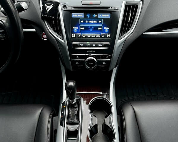 Акура ТЛХ 2016 в Киеве на Automoto.ua Белый Акура ТЛХ, объемом двигателя 2.36 л и пробегом 188 тыс. км за 14900 $, фото 25 на Automoto.ua