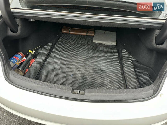 Білий Акура ТЛХ, об'ємом двигуна 3.47 л та пробігом 99 тис. км за 16500 $, фото 16 на Automoto.ua