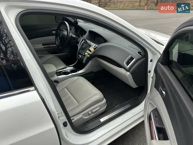 Білий Акура ТЛХ, об'ємом двигуна 3.47 л та пробігом 99 тис. км за 16500 $, фото 9 на Automoto.ua