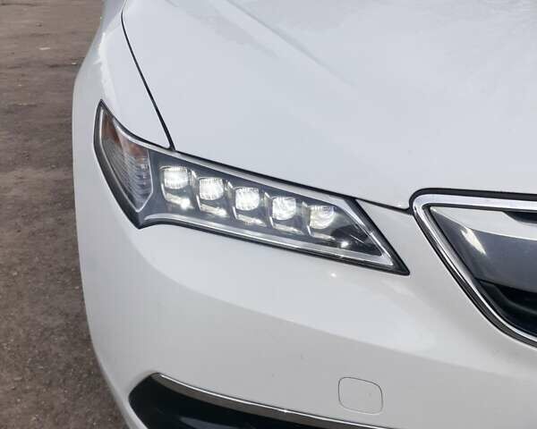 Акура ТЛХ 2016 в Львове на Automoto.ua Белый Акура ТЛХ, объемом двигателя 2.4 л и пробегом 110 тыс. км за 13800 $, фото 5 на Automoto.ua