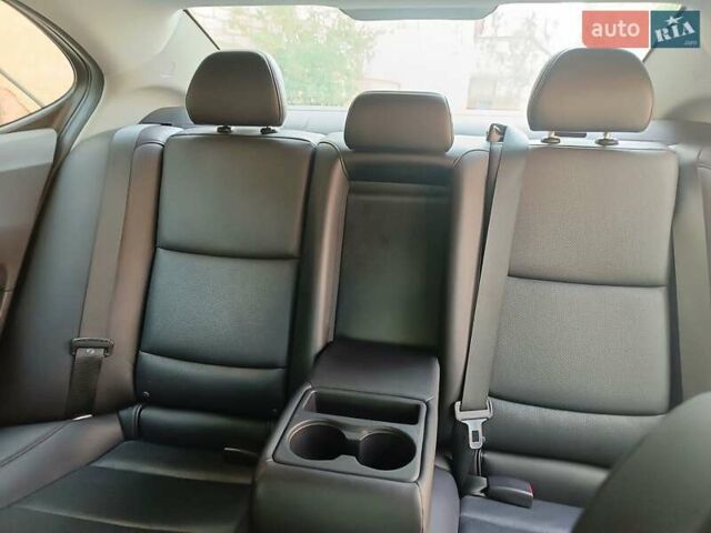 Белый Акура ТЛХ, объемом двигателя 3.47 л и пробегом 112 тыс. км за 15500 $, фото 23 на Automoto.ua