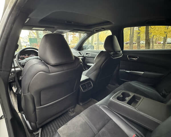 Білий Акура ТЛХ, об'ємом двигуна 3.47 л та пробігом 129 тис. км за 17500 $, фото 60 на Automoto.ua