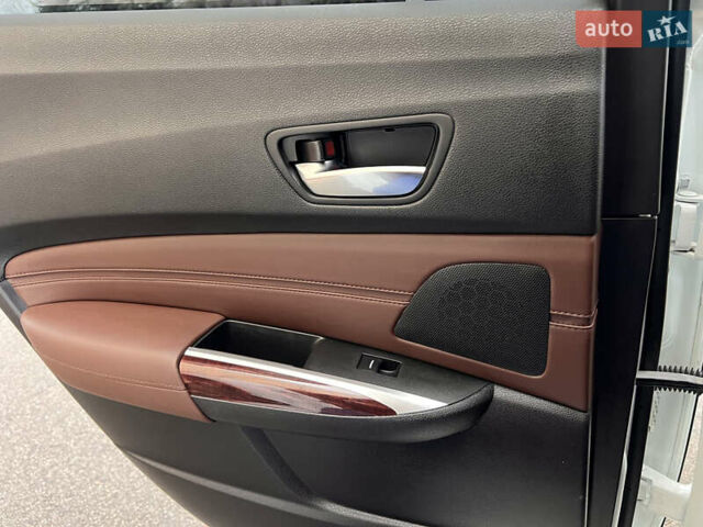 Белый Акура ТЛХ, объемом двигателя 3.47 л и пробегом 149 тыс. км за 17500 $, фото 19 на Automoto.ua