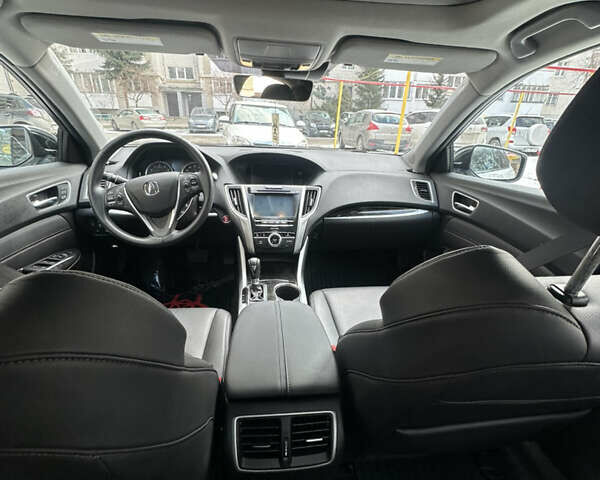 Белый Акура ТЛХ, объемом двигателя 2.36 л и пробегом 117 тыс. км за 15800 $, фото 13 на Automoto.ua