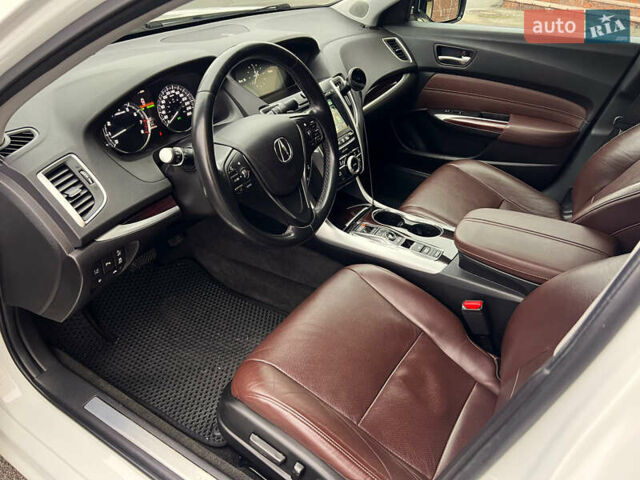 Белый Акура ТЛХ, объемом двигателя 3.47 л и пробегом 149 тыс. км за 17500 $, фото 6 на Automoto.ua