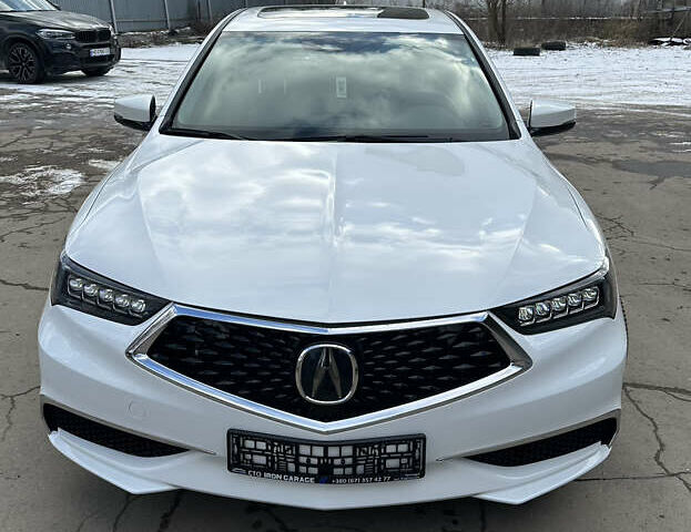 Белый Акура ТЛХ, объемом двигателя 2.36 л и пробегом 117 тыс. км за 15800 $, фото 1 на Automoto.ua