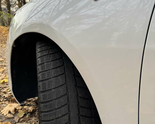 Білий Акура ТЛХ, об'ємом двигуна 3.47 л та пробігом 129 тис. км за 17500 $, фото 29 на Automoto.ua