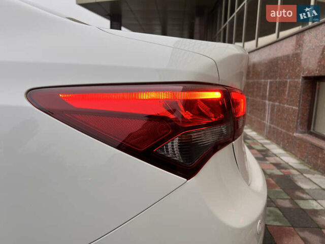 Белый Акура ТЛХ, объемом двигателя 3.47 л и пробегом 149 тыс. км за 17500 $, фото 21 на Automoto.ua