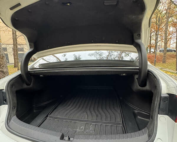 Білий Акура ТЛХ, об'ємом двигуна 3.47 л та пробігом 129 тис. км за 17500 $, фото 6 на Automoto.ua