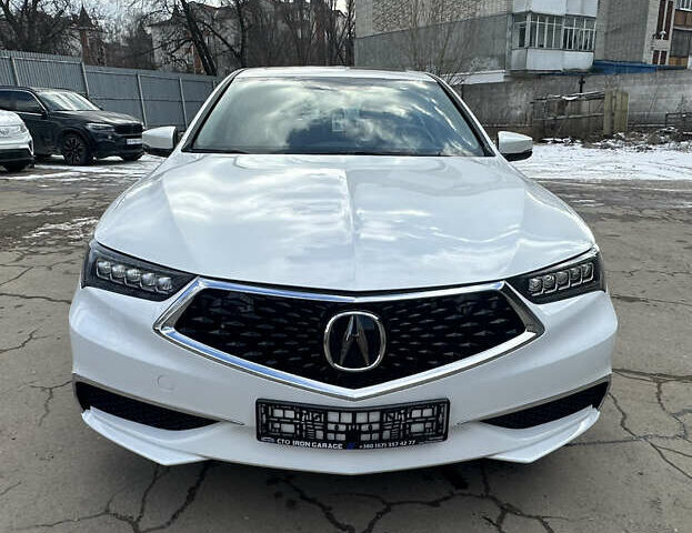 Белый Акура ТЛХ, объемом двигателя 2.36 л и пробегом 117 тыс. км за 15800 $, фото 2 на Automoto.ua