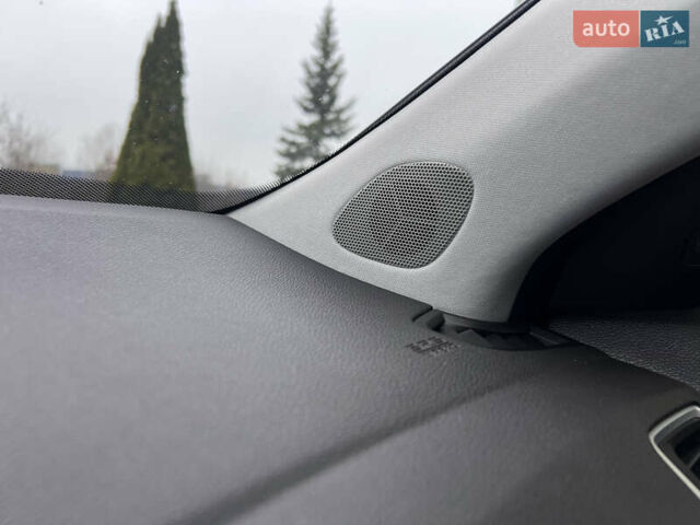 Белый Акура ТЛХ, объемом двигателя 3.47 л и пробегом 149 тыс. км за 17500 $, фото 24 на Automoto.ua