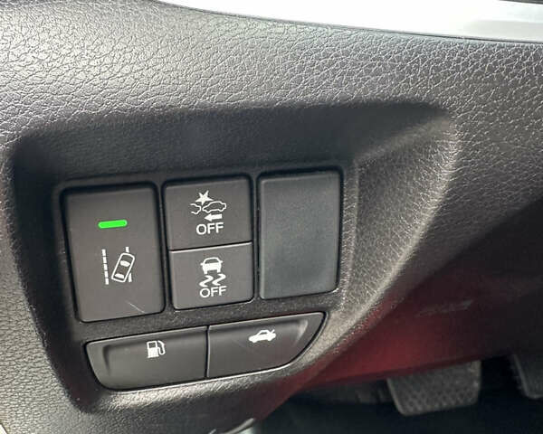 Белый Акура ТЛХ, объемом двигателя 2.36 л и пробегом 117 тыс. км за 15800 $, фото 17 на Automoto.ua