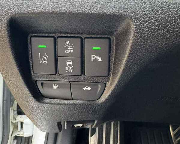 Білий Акура ТЛХ, об'ємом двигуна 3.47 л та пробігом 129 тис. км за 17500 $, фото 38 на Automoto.ua