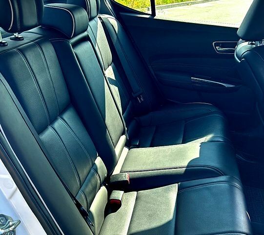 Білий Акура ТЛХ, об'ємом двигуна 3.5 л та пробігом 100 тис. км за 22500 $, фото 7 на Automoto.ua