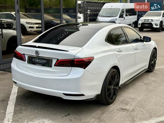 Белый Акура ТЛХ, объемом двигателя 2.36 л и пробегом 54 тыс. км за 16900 $, фото 7 на Automoto.ua