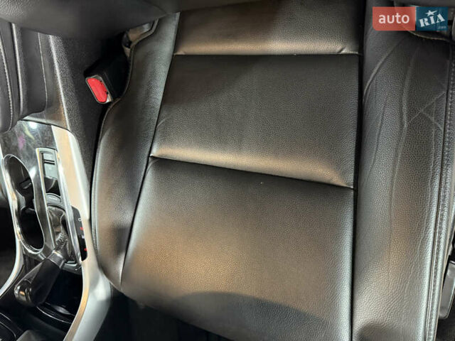 Білий Акура ТЛХ, об'ємом двигуна 2.36 л та пробігом 61 тис. км за 18500 $, фото 24 на Automoto.ua