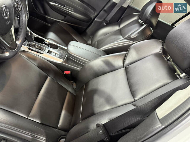 Білий Акура ТЛХ, об'ємом двигуна 2.36 л та пробігом 61 тис. км за 18500 $, фото 23 на Automoto.ua