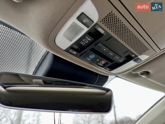 Белый Акура ТЛХ, объемом двигателя 2.4 л и пробегом 48 тыс. км за 21000 $, фото 13 на Automoto.ua