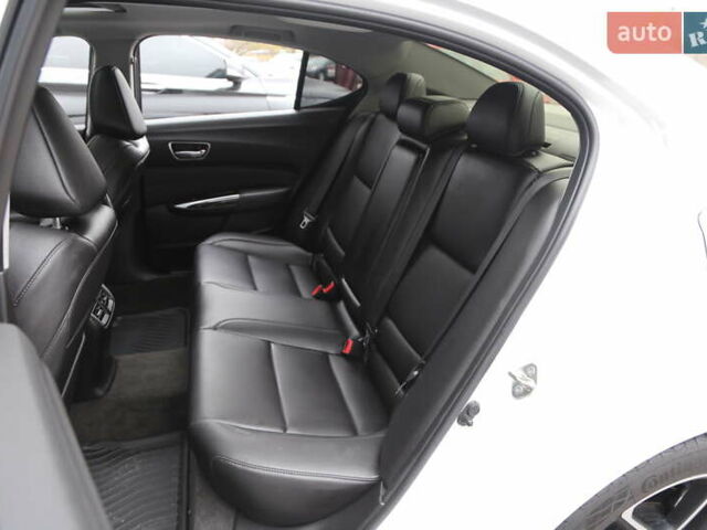 Белый Акура ТЛХ, объемом двигателя 2.36 л и пробегом 63 тыс. км за 18500 $, фото 9 на Automoto.ua