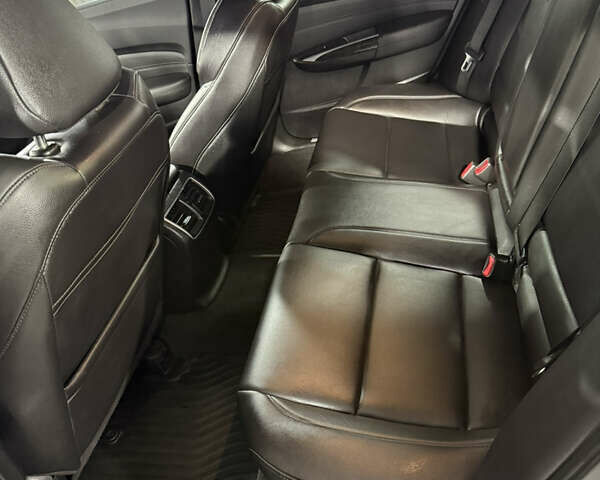 Білий Акура ТЛХ, об'ємом двигуна 2.36 л та пробігом 61 тис. км за 18500 $, фото 12 на Automoto.ua