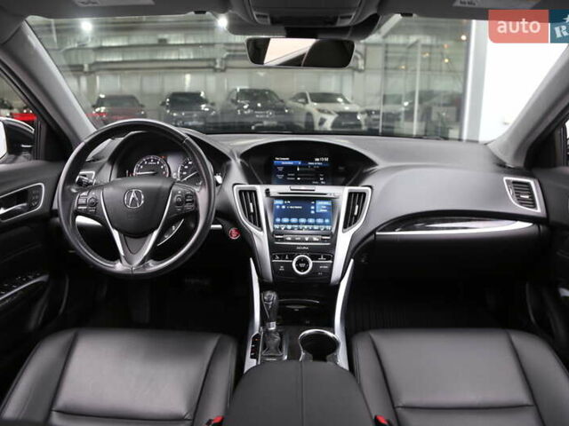 Белый Акура ТЛХ, объемом двигателя 2.36 л и пробегом 63 тыс. км за 18500 $, фото 13 на Automoto.ua