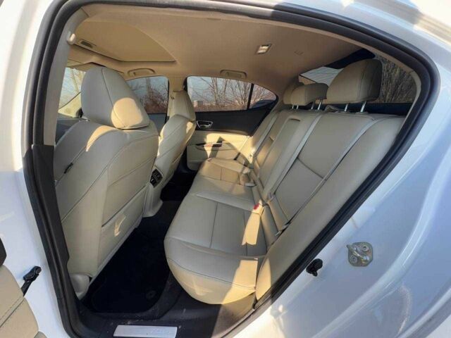 Білий Акура ТЛХ, об'ємом двигуна 2.4 л та пробігом 20 тис. км за 16000 $, фото 9 на Automoto.ua