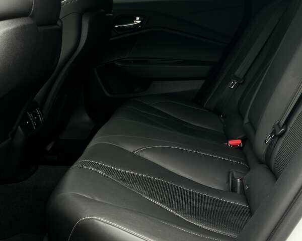 Білий Акура ТЛХ, об'ємом двигуна 2 л та пробігом 60 тис. км за 27000 $, фото 35 на Automoto.ua